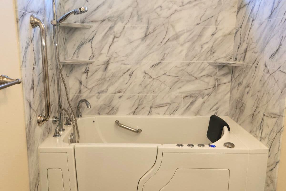 Seaford-DE-Bathroom-Remodel-